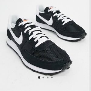 Nike Challenger OG Sneakers